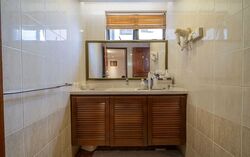 Bayshore Park (D16), Condominium #595005691